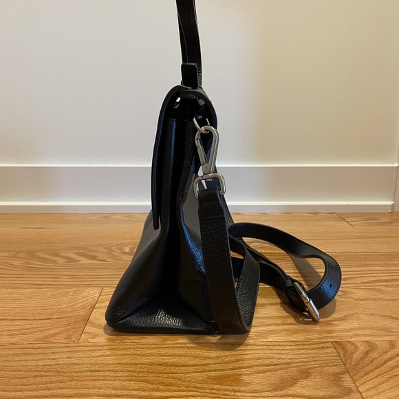 Lia Numa Italian leather handbag - Picture 5 of 5